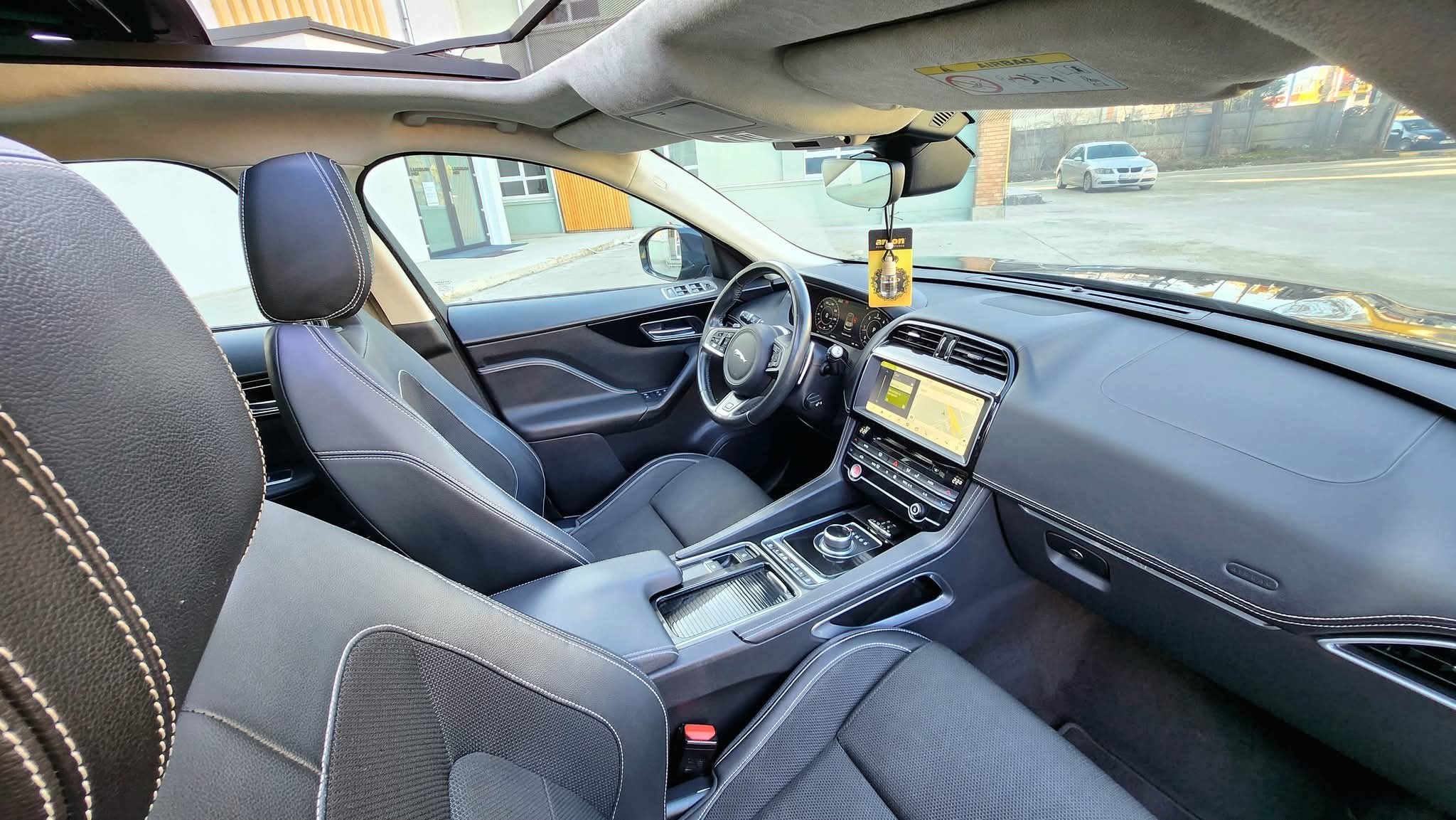 
								Jaguar F-Pace R-Sport – 2.0d 180 CP – An 2019 – AWD – Euro 6 full									