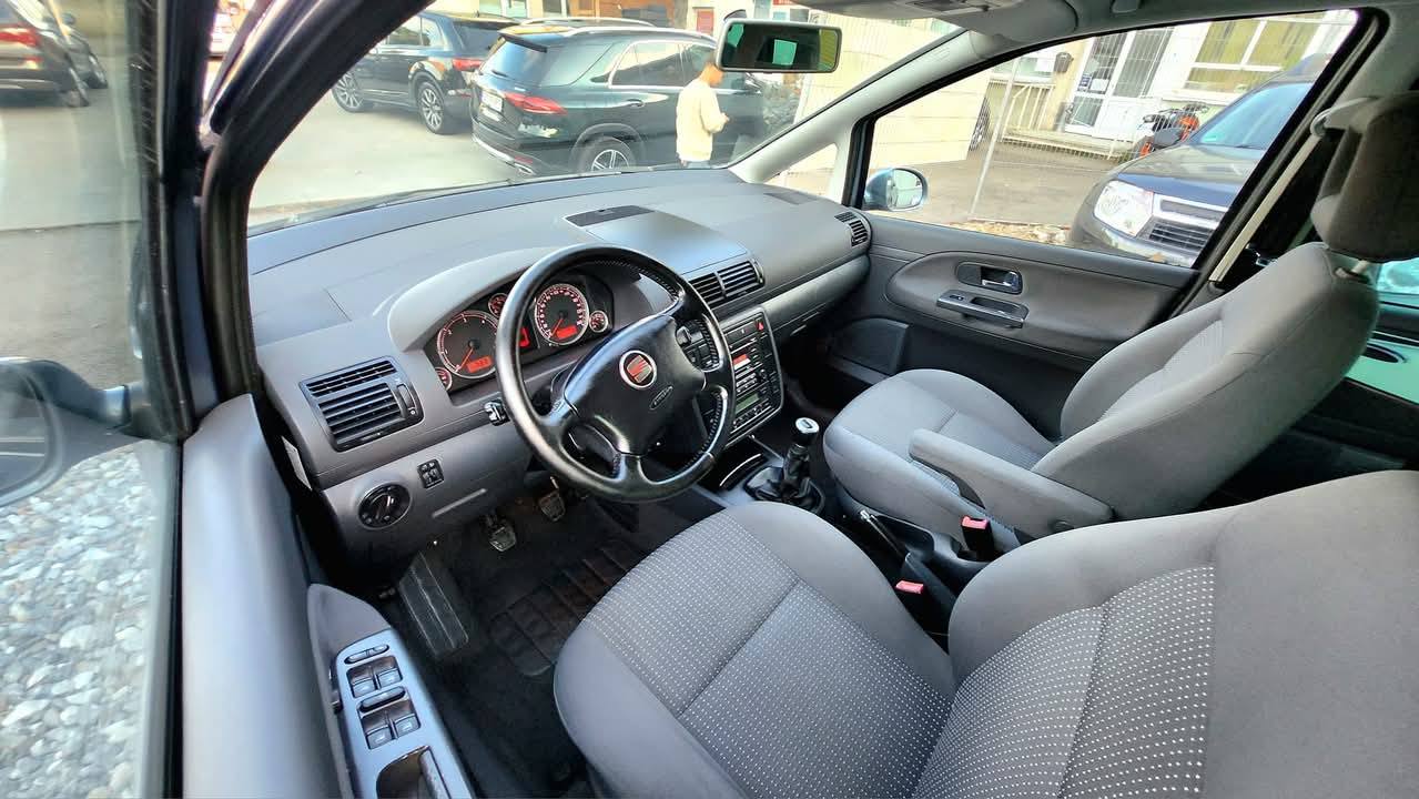 
								Seat Alhambra Reference – 2.0 TDI – 140 CP – An 2010 – 7 Locuri full									