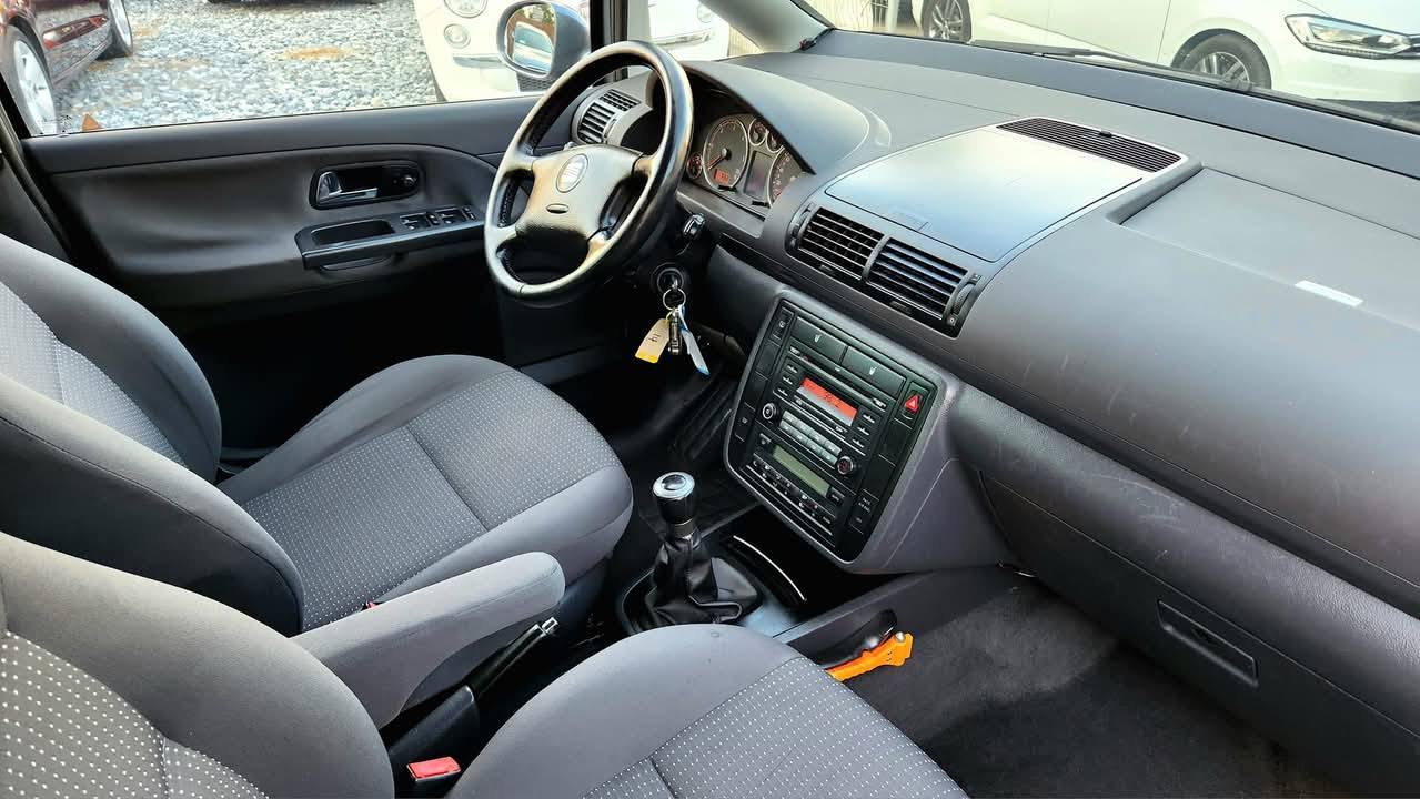 
								Seat Alhambra Reference – 2.0 TDI – 140 CP – An 2010 – 7 Locuri full									