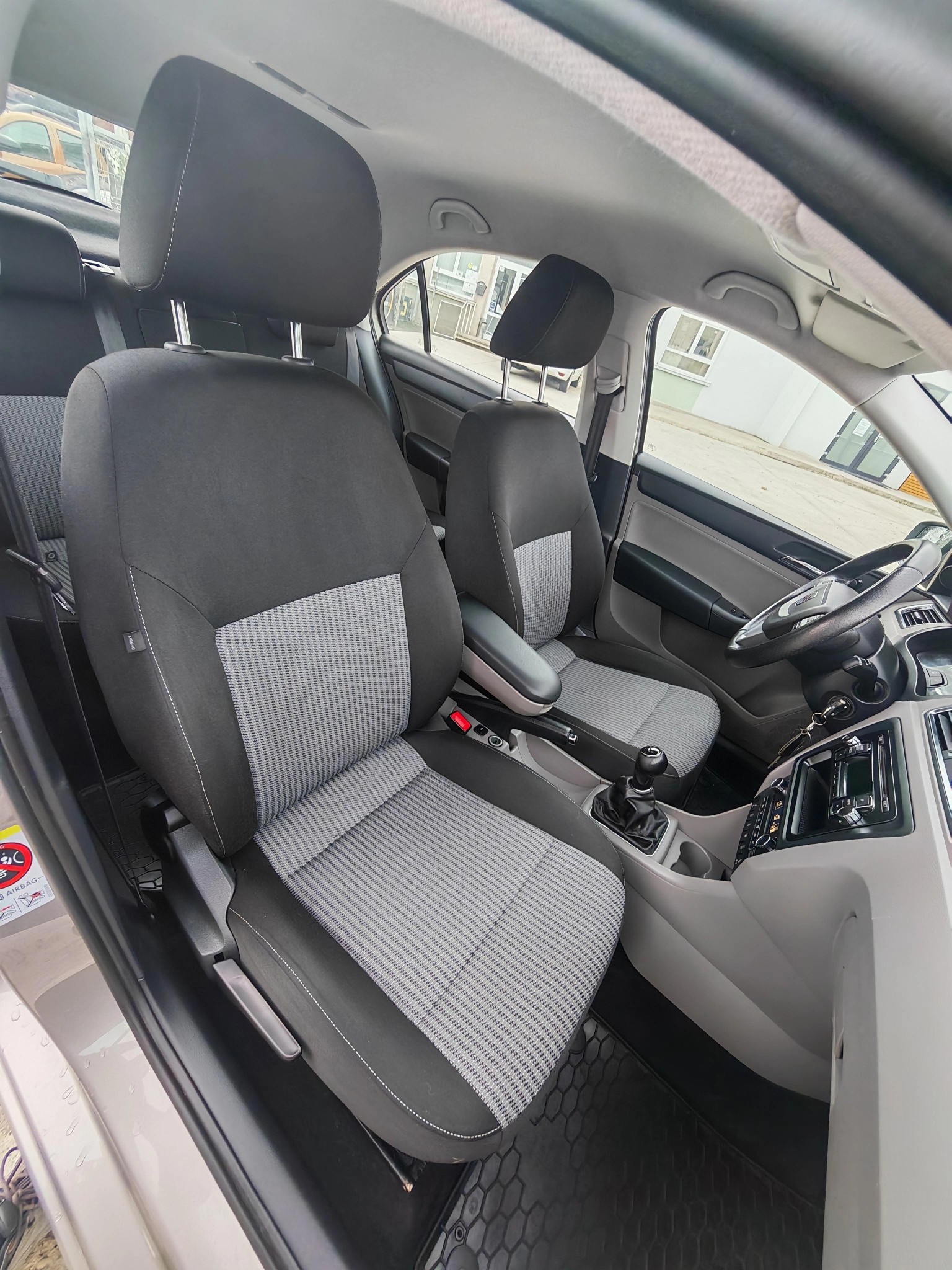 
								Seat Toledo 1.6 TDI – 105 CP – Euro 5 – An 2013 full									