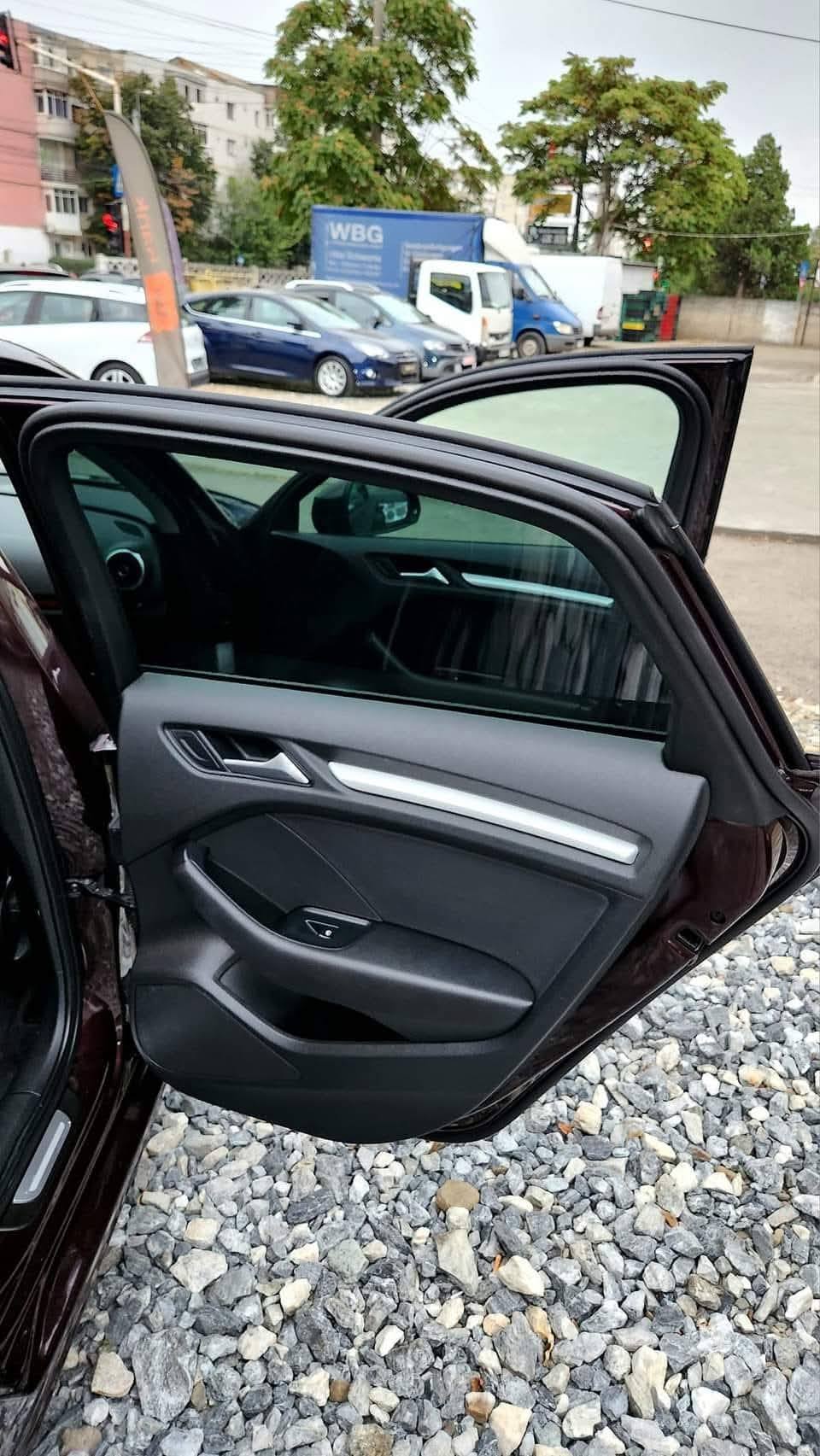 
								Audi A3 Limousine Exclusive Edition – 1.6 TDI – 110 CP – 2015 full									