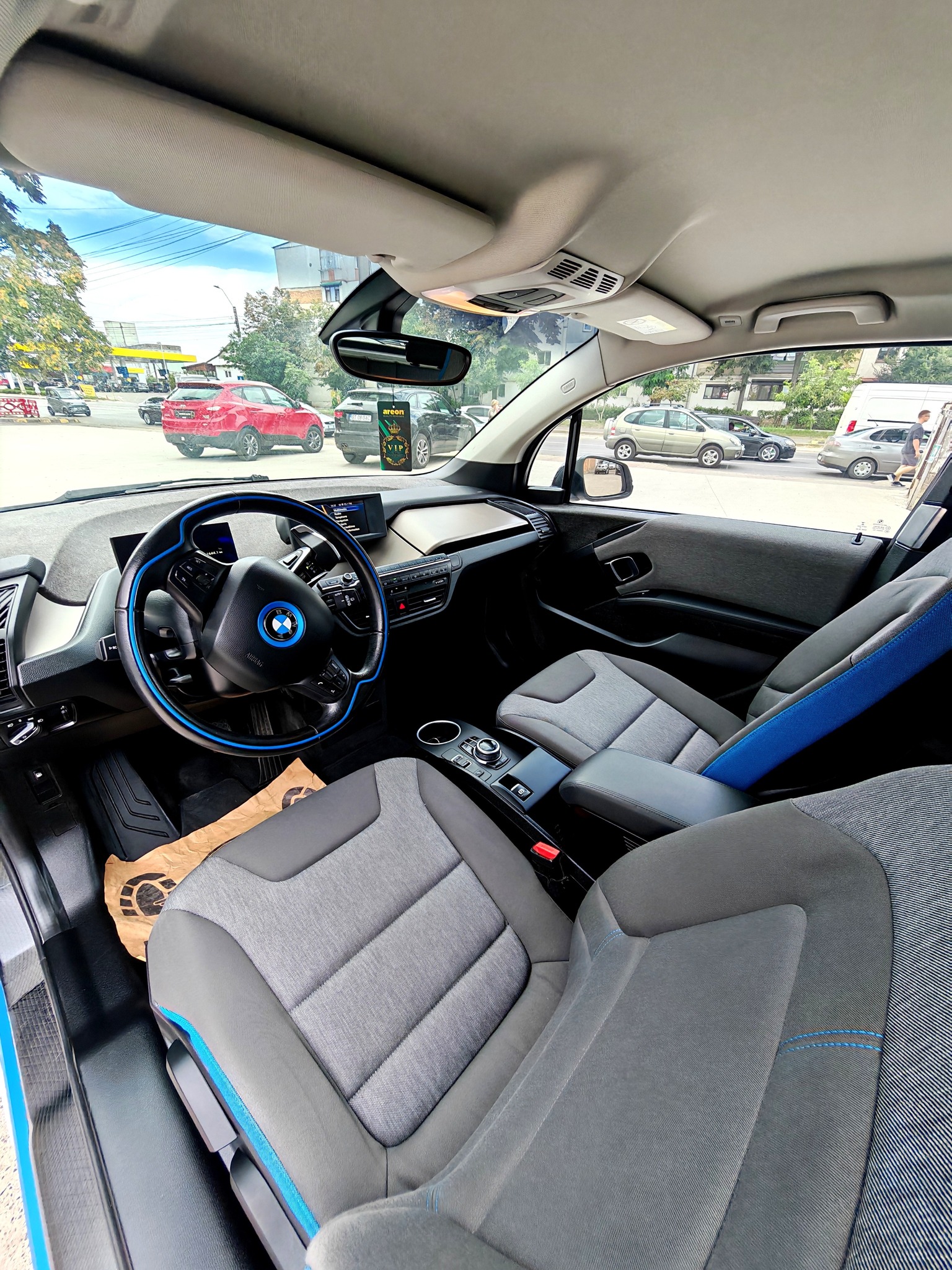
								BMW i3 REX Hybrid 2016 – Electric + Range Extender full									