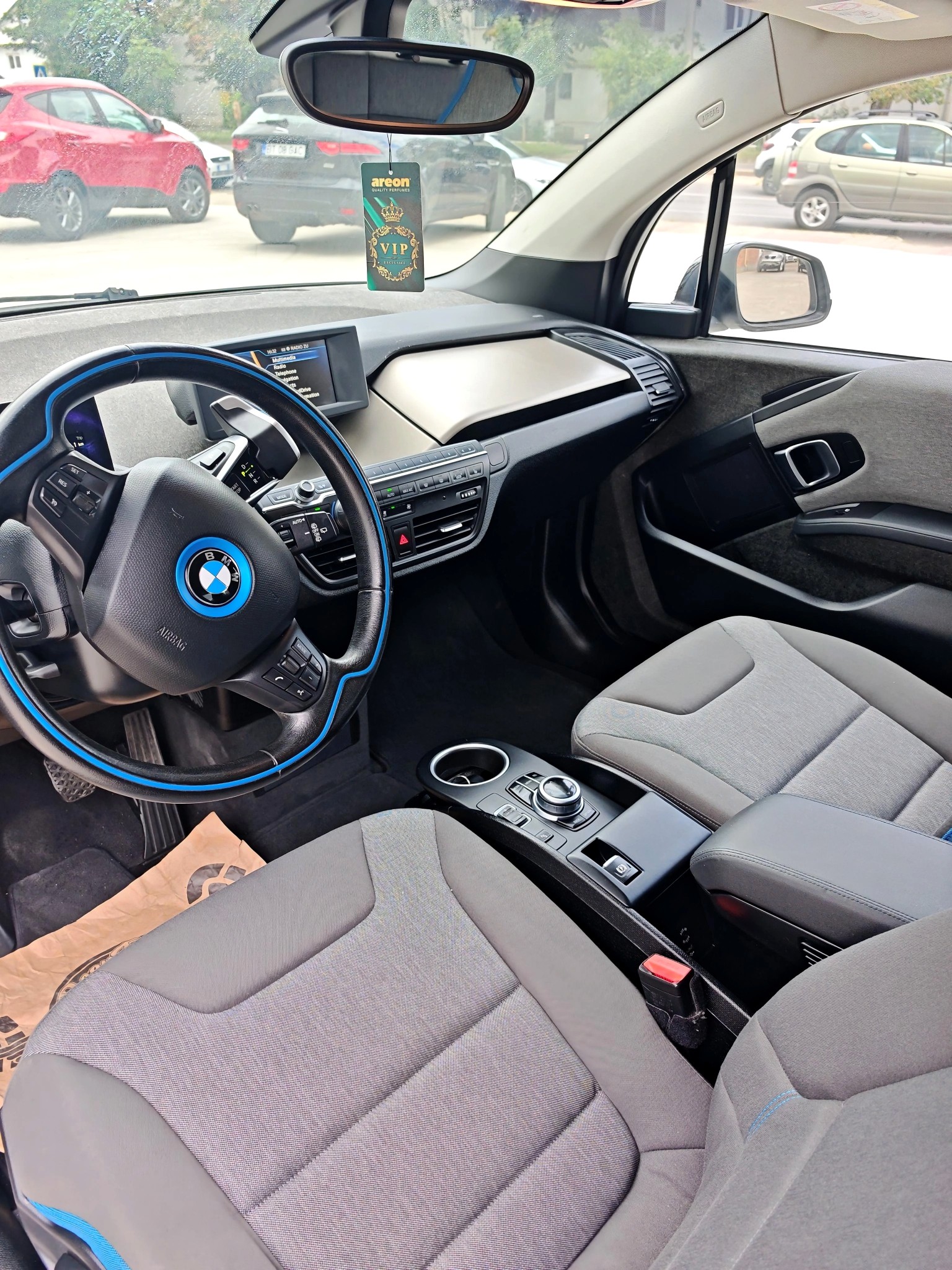 
								BMW i3 REX Hybrid 2016 – Electric + Range Extender full									