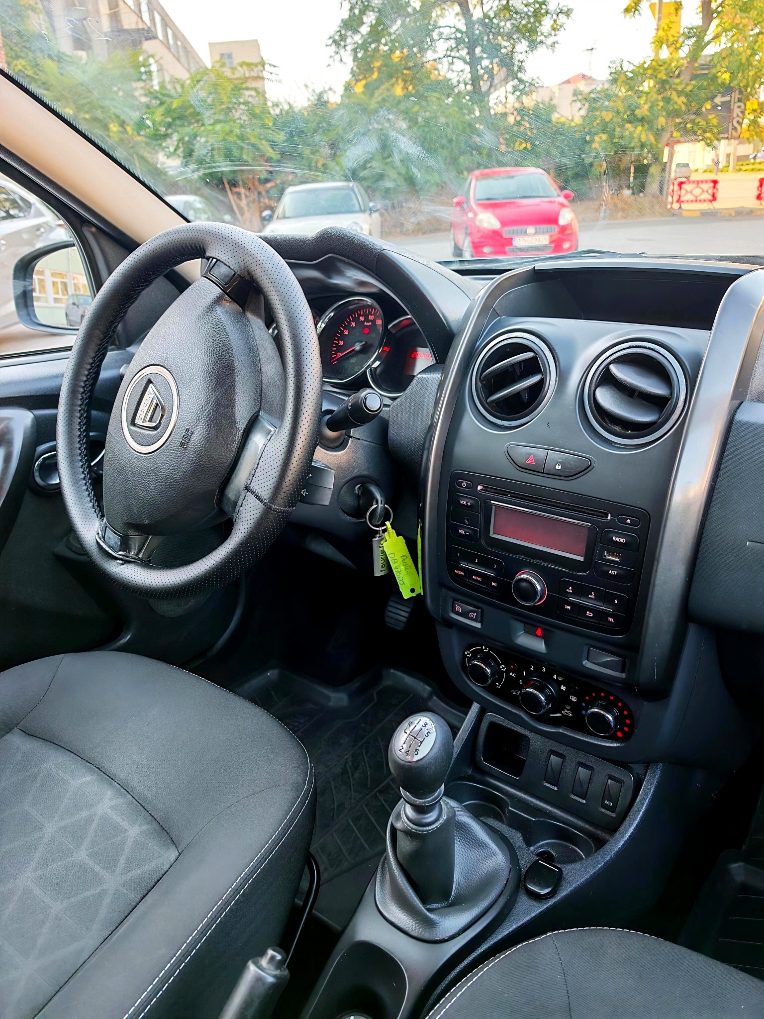 
								Dacia Duster Laureate 1.5 dCi – An 2014 – Euro 5 -110 CP full									
