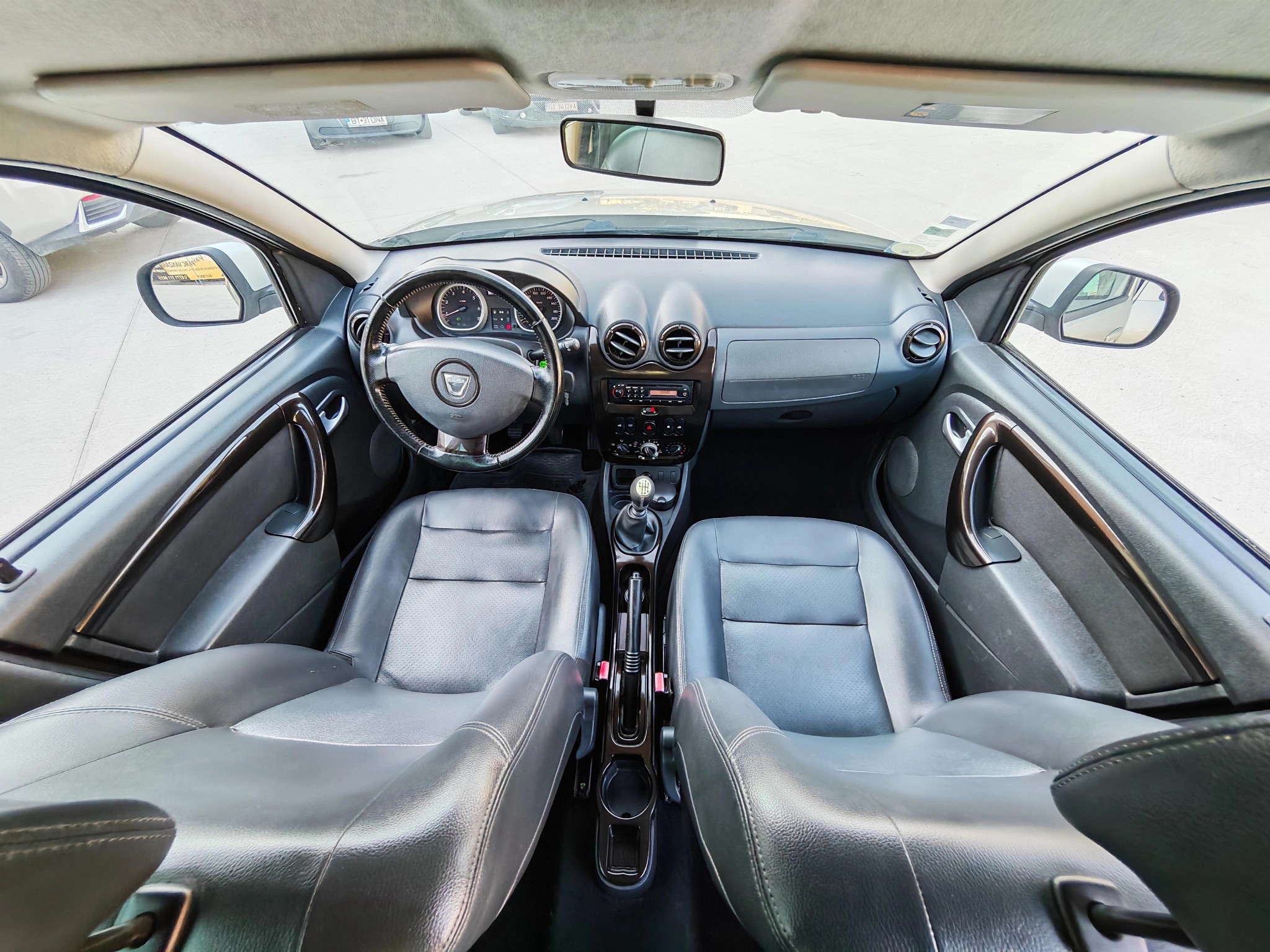 
								Dacia Duster Laureate 1.5 dCi – An 2012 – Euro 5 – 4×2 – 110 CP full									