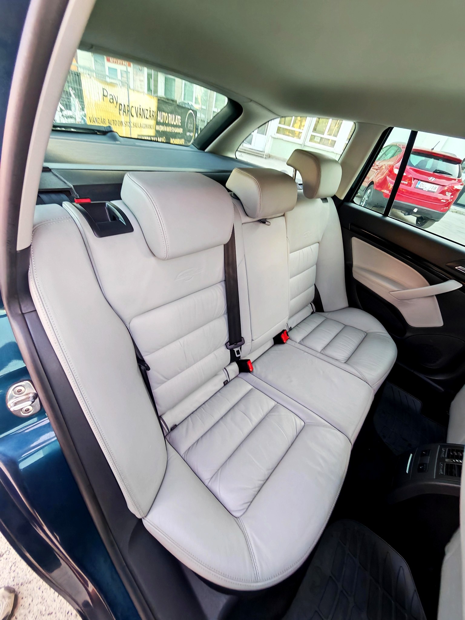 
								Skoda Octavia – Laurin & Klement – 2.0 TDI – 4×4 – DSG full									