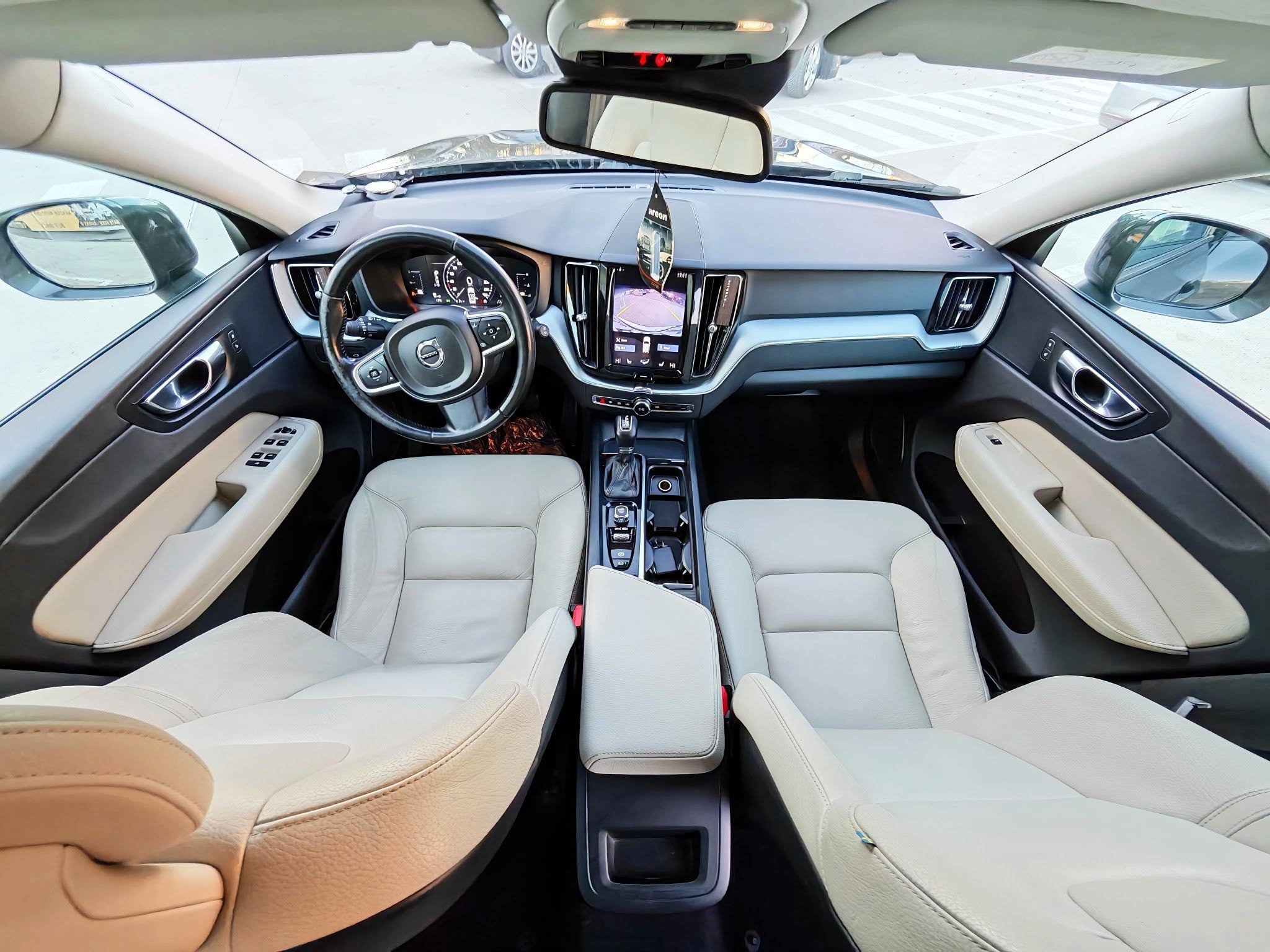 
								Volvo XC60 D4 AWD – 2.0d – An 2018 – 4×4 – Euro 6 full									