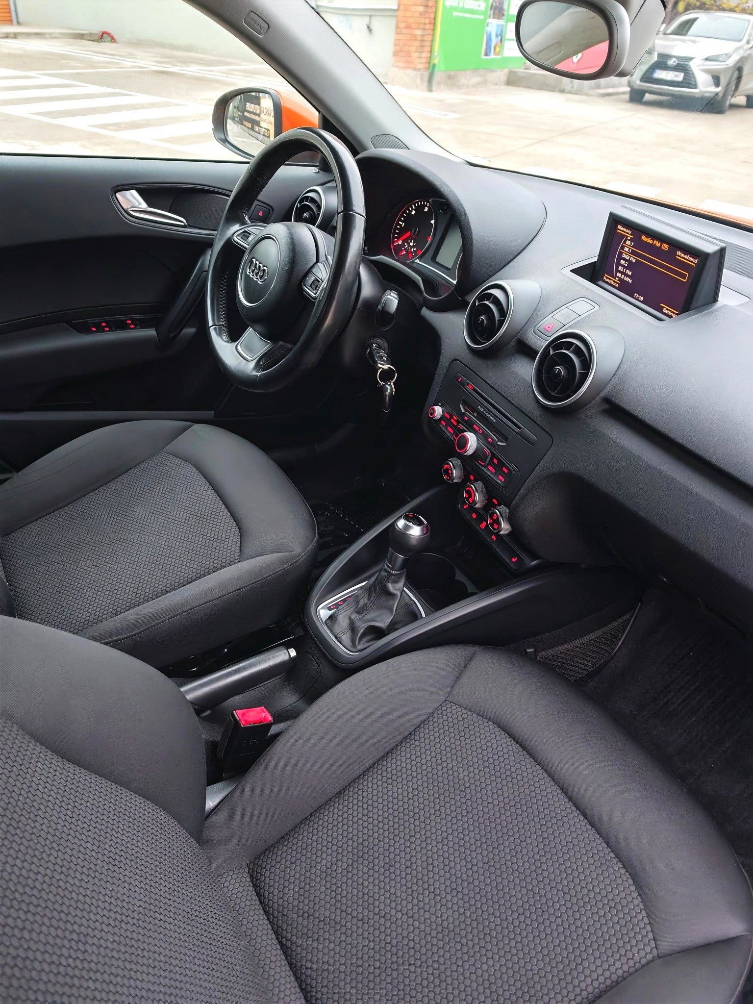 
								AUDI A1 S-Line – 1.6 TDI – AUTOMAT – XENON – LED full									