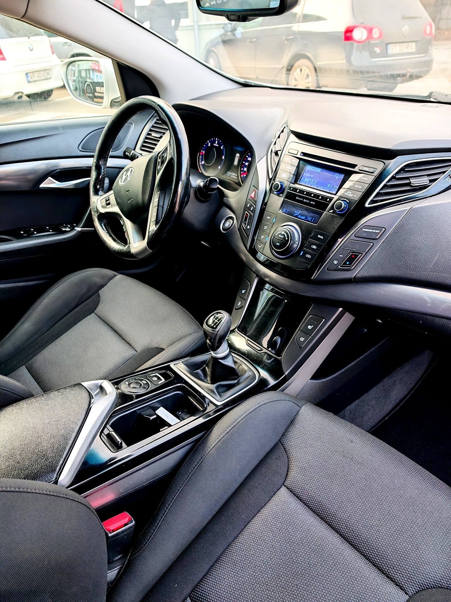 
								HYUNDAI i40 BLUEDRIVE – 1.7 CRDi – EURO 5 – Keyless Entry / GO full									