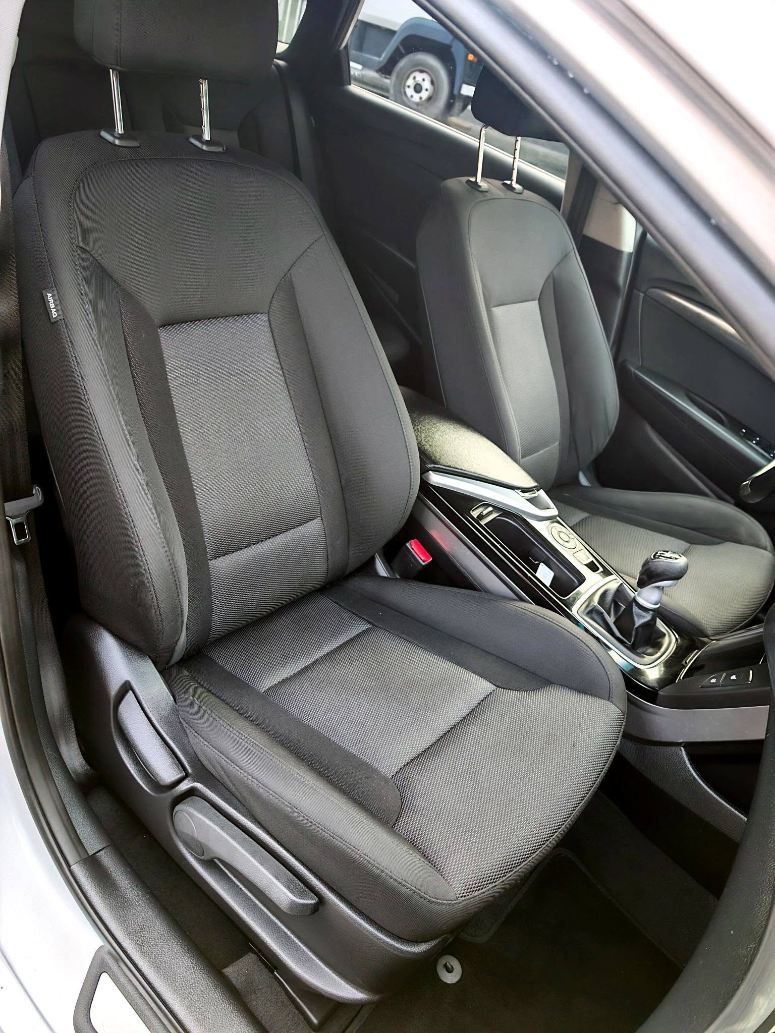 
								HYUNDAI i40 BLUEDRIVE – 1.7 CRDi – EURO 5 – Keyless Entry / GO full									