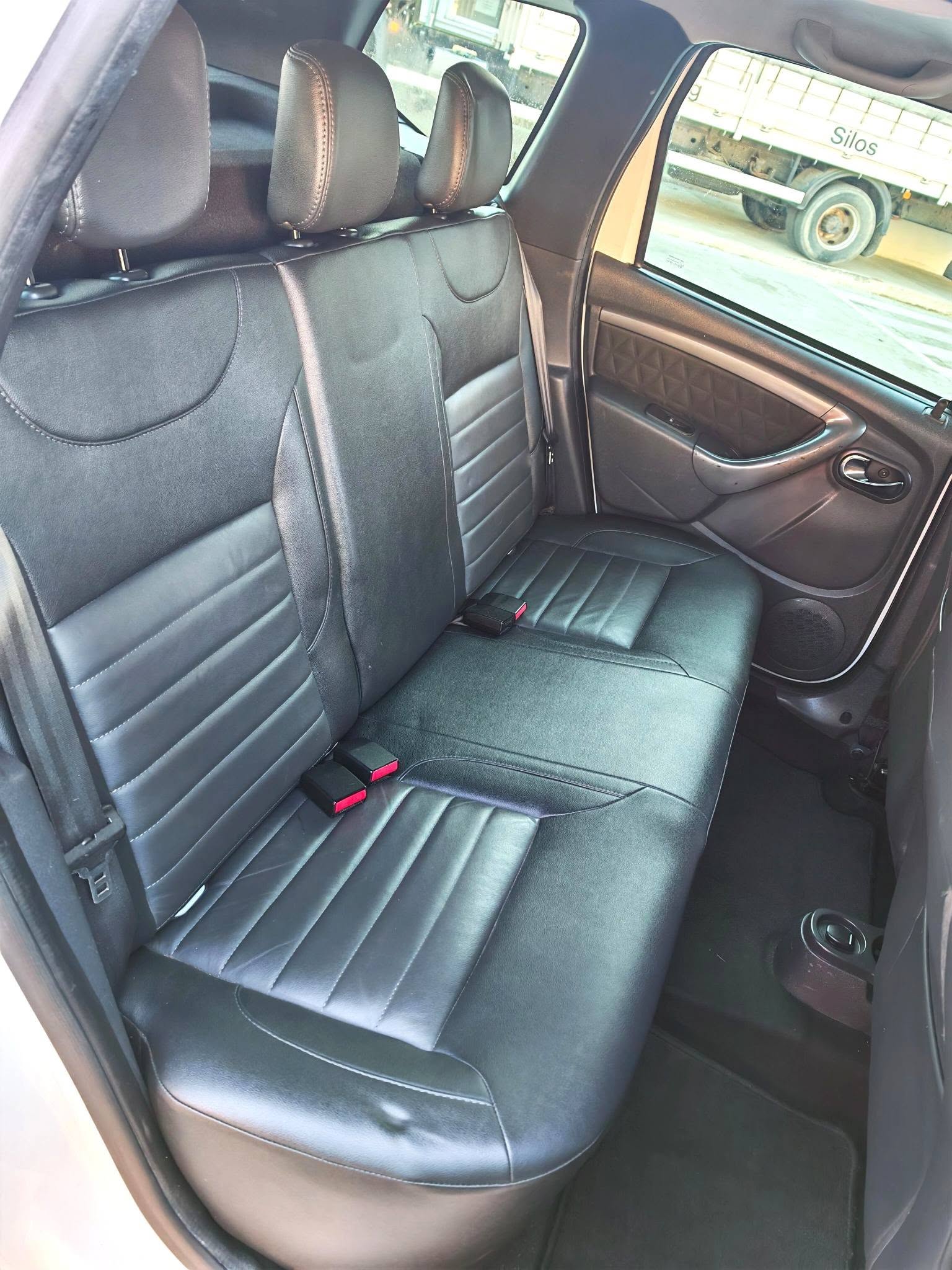 
								DACIA DUSTER PRESTIGE 4×4 – 1.5 dCi – An 2014 – 110 CP full									