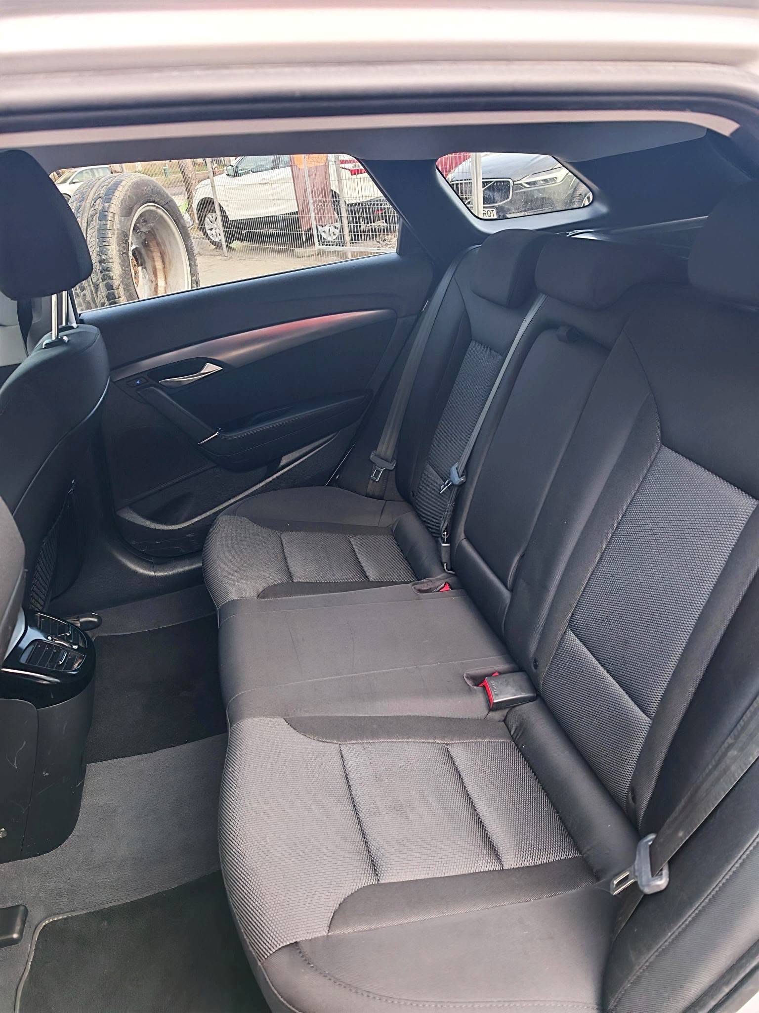 
								HYUNDAI i40 BLUEDRIVE – 1.7 CRDi – EURO 5 – Keyless Entry / GO full									