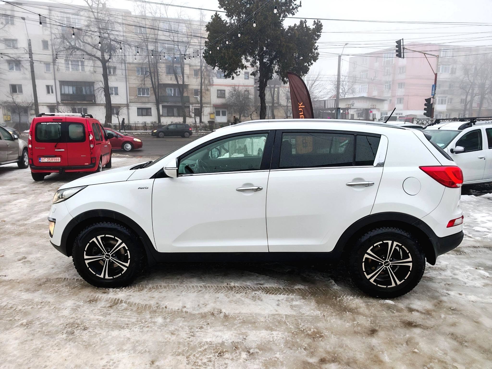
								KIA SPORTAGE FACELIFT AWD 4×4 – 2.0 CRDi – AUTOMAT full									