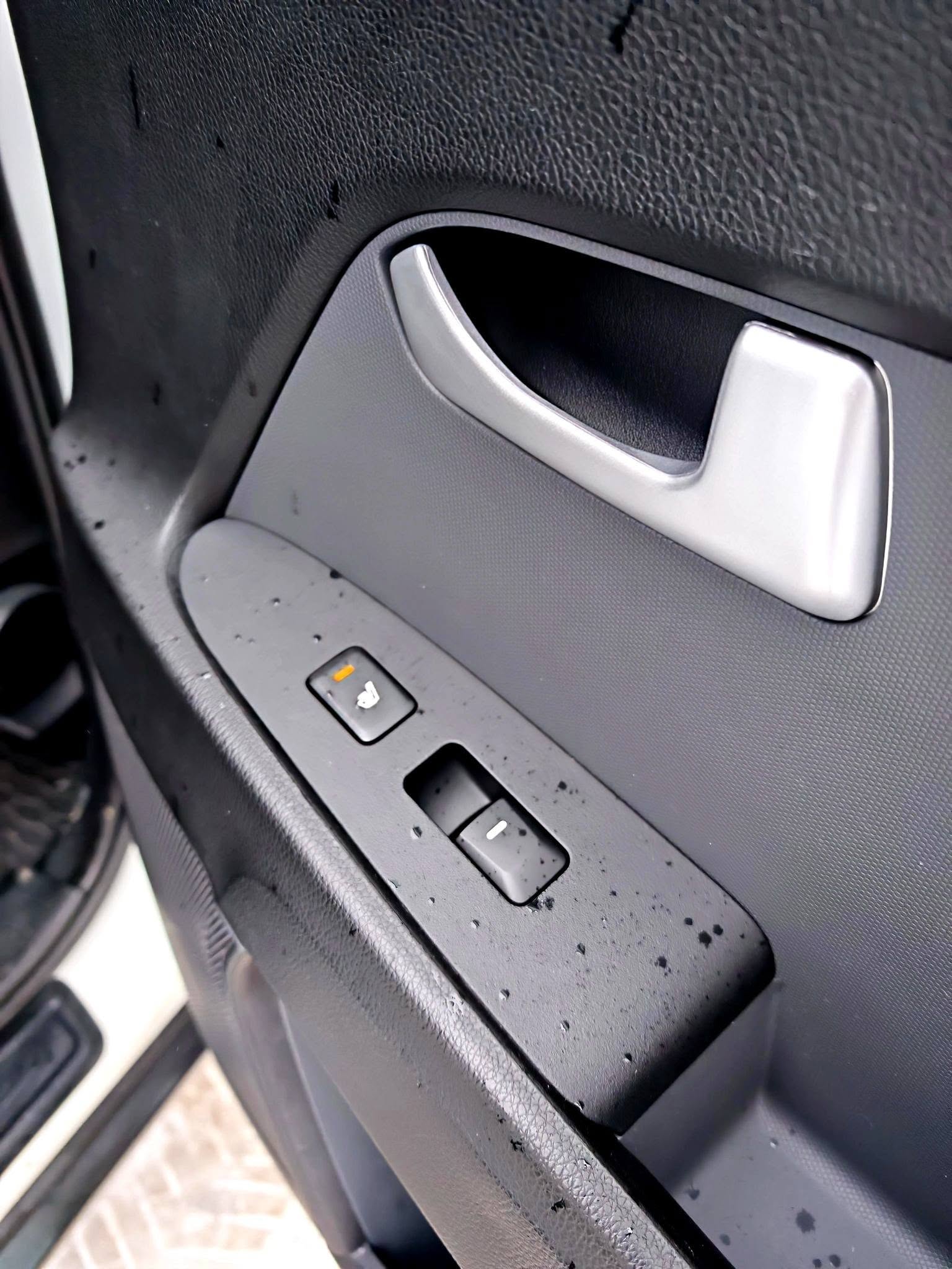 
								KIA SPORTAGE FACELIFT AWD 4×4 – 2.0 CRDi – AUTOMAT full									