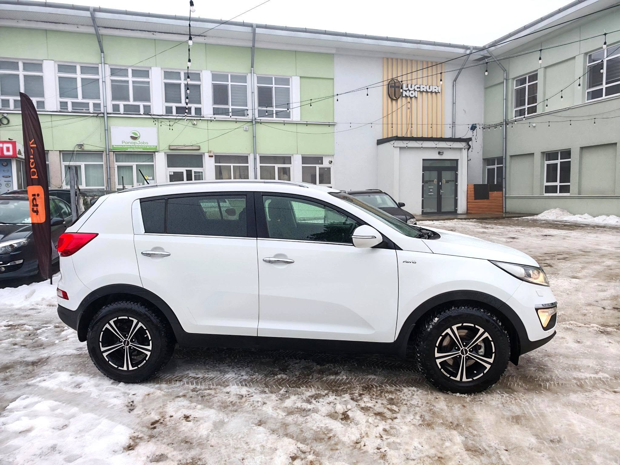 
								KIA SPORTAGE FACELIFT AWD 4×4 – 2.0 CRDi – AUTOMAT full									