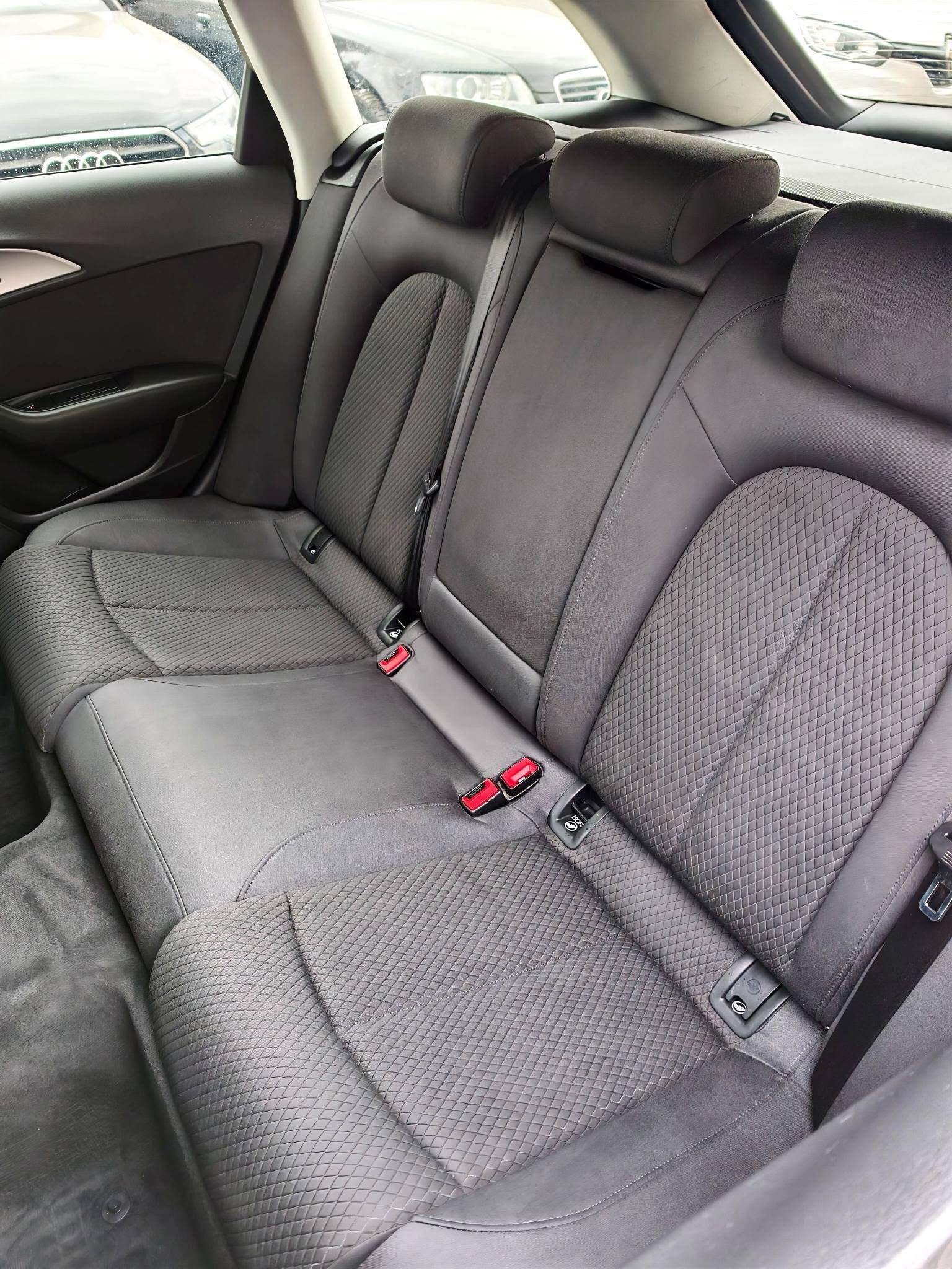 
								Audi A6 C7 S-Line – 2.0 TDI – An 2012 – 177 CP full									