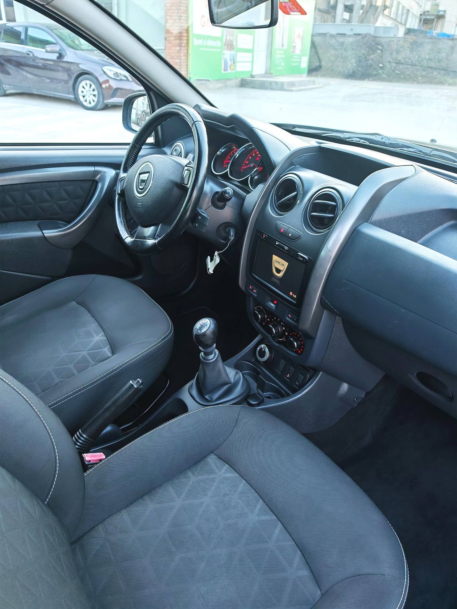 
								Dacia Duster – 1.5 dCi – An 2014 – 4×4 – Euro 5 – 110 CP full									