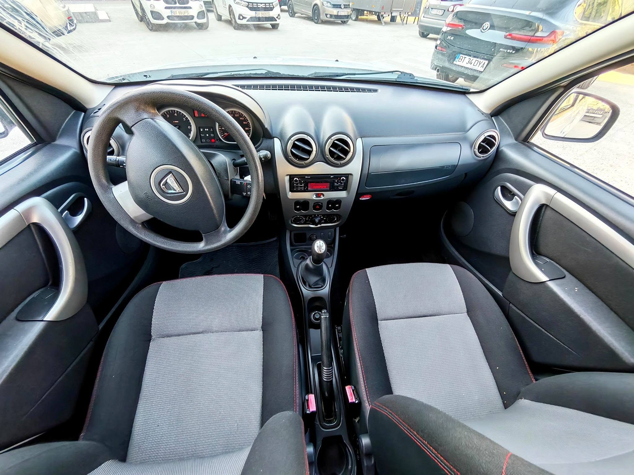 
								Dacia Duster Ice Sound – 1.6 Benzina – An 12.2013 full									