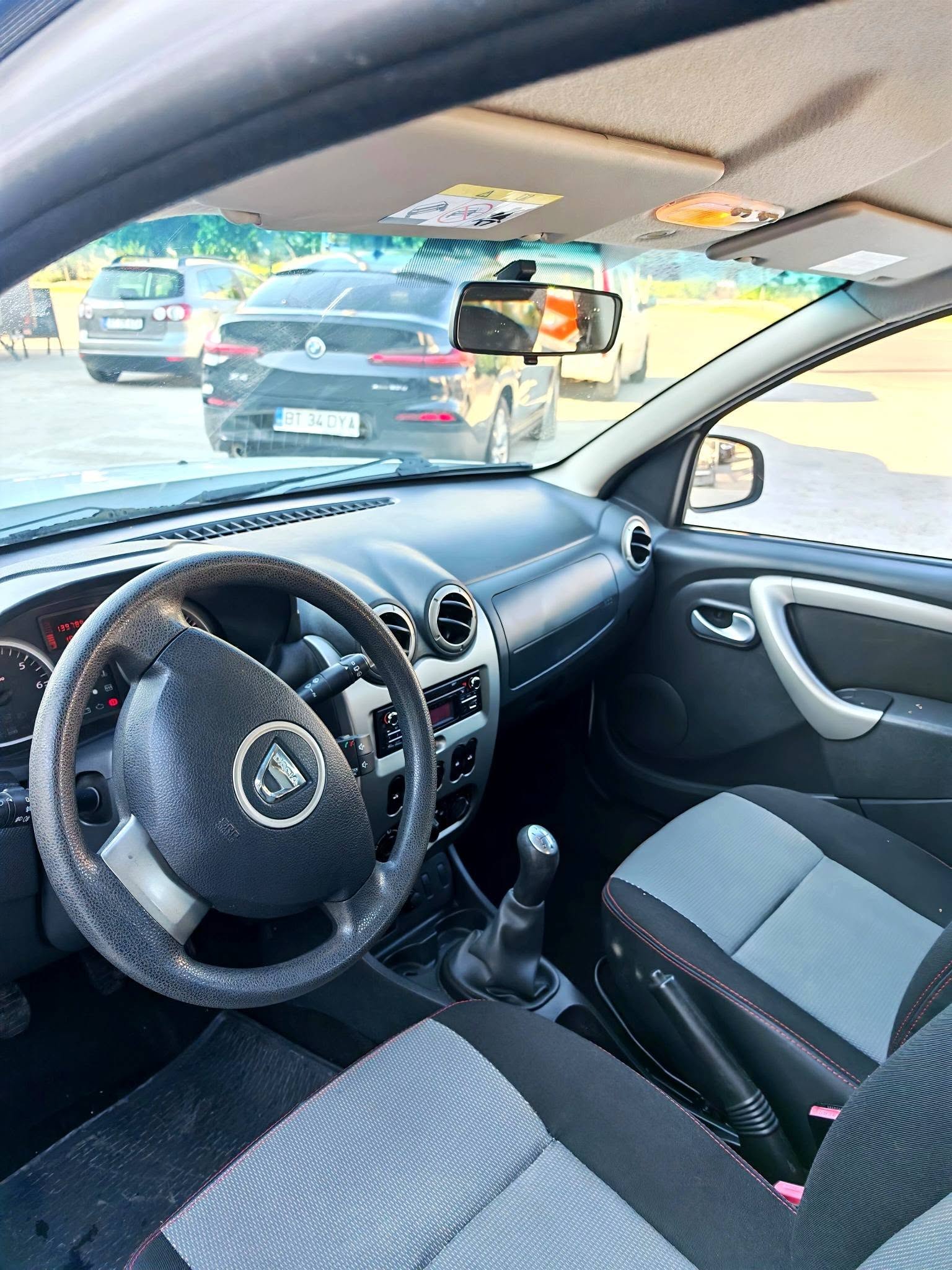 
								Dacia Duster Ice Sound – 1.6 Benzina – An 12.2013 full									