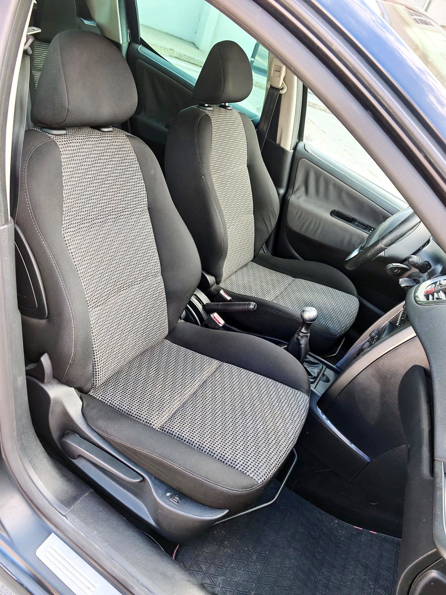 
								Peugeot 207 SW – 1.6 Diesel – An 2011 – Euro 5 full									
