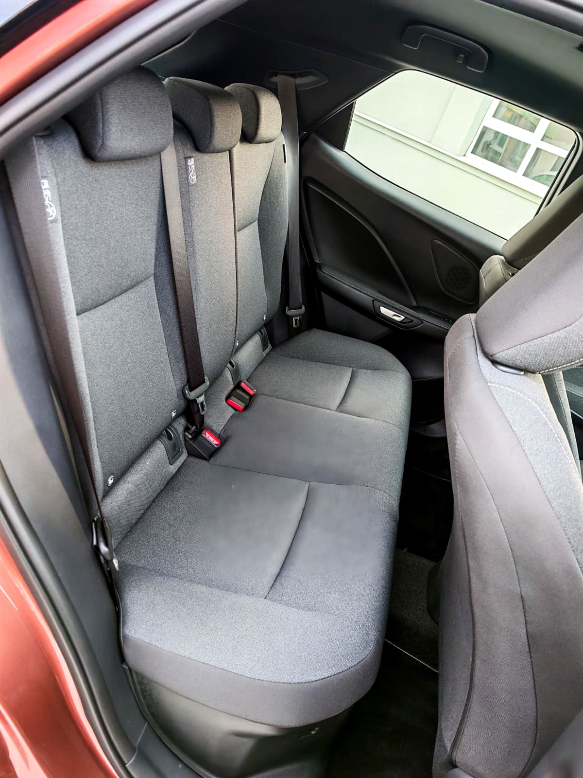 
								Lexus LBX 1.5 HEV 4×2 CVT Elegant – 2025 – Garantie 2035 full									