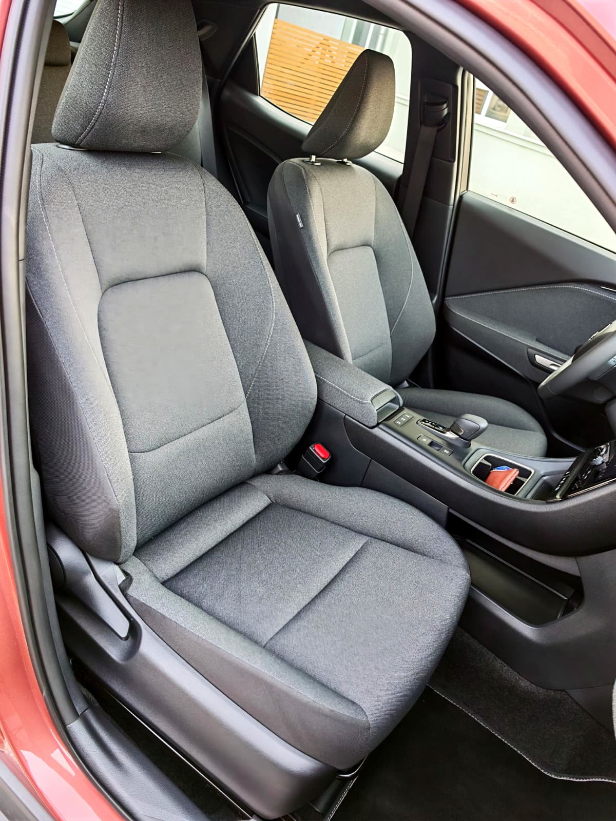 
								Lexus LBX 1.5 HEV 4×2 CVT Elegant – 2025 – Garantie 2035 full									