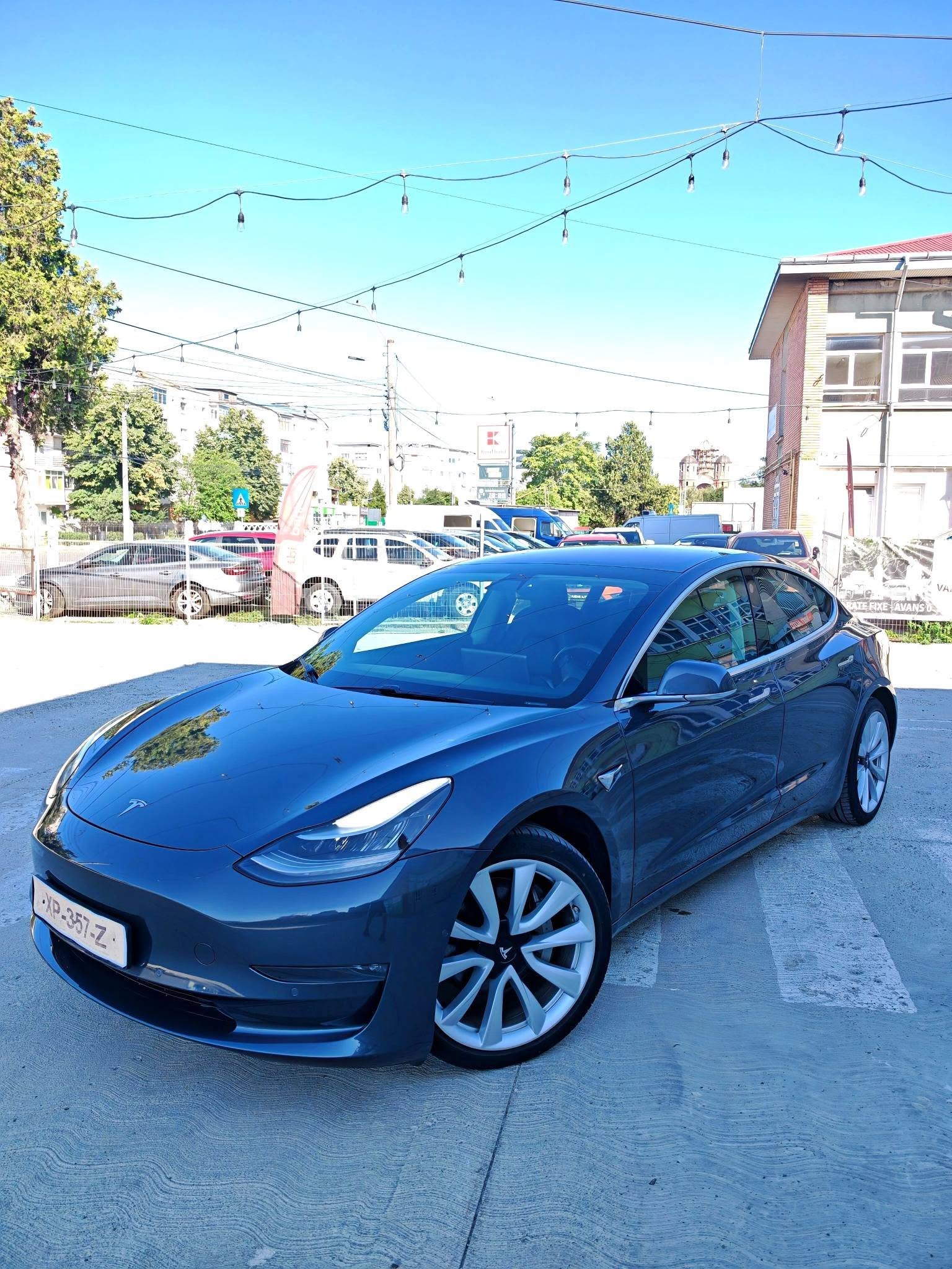 
								Tesla Model 3 – Dual Motor Long Range – An 2019 – 346 CP – 150.000 km full									
