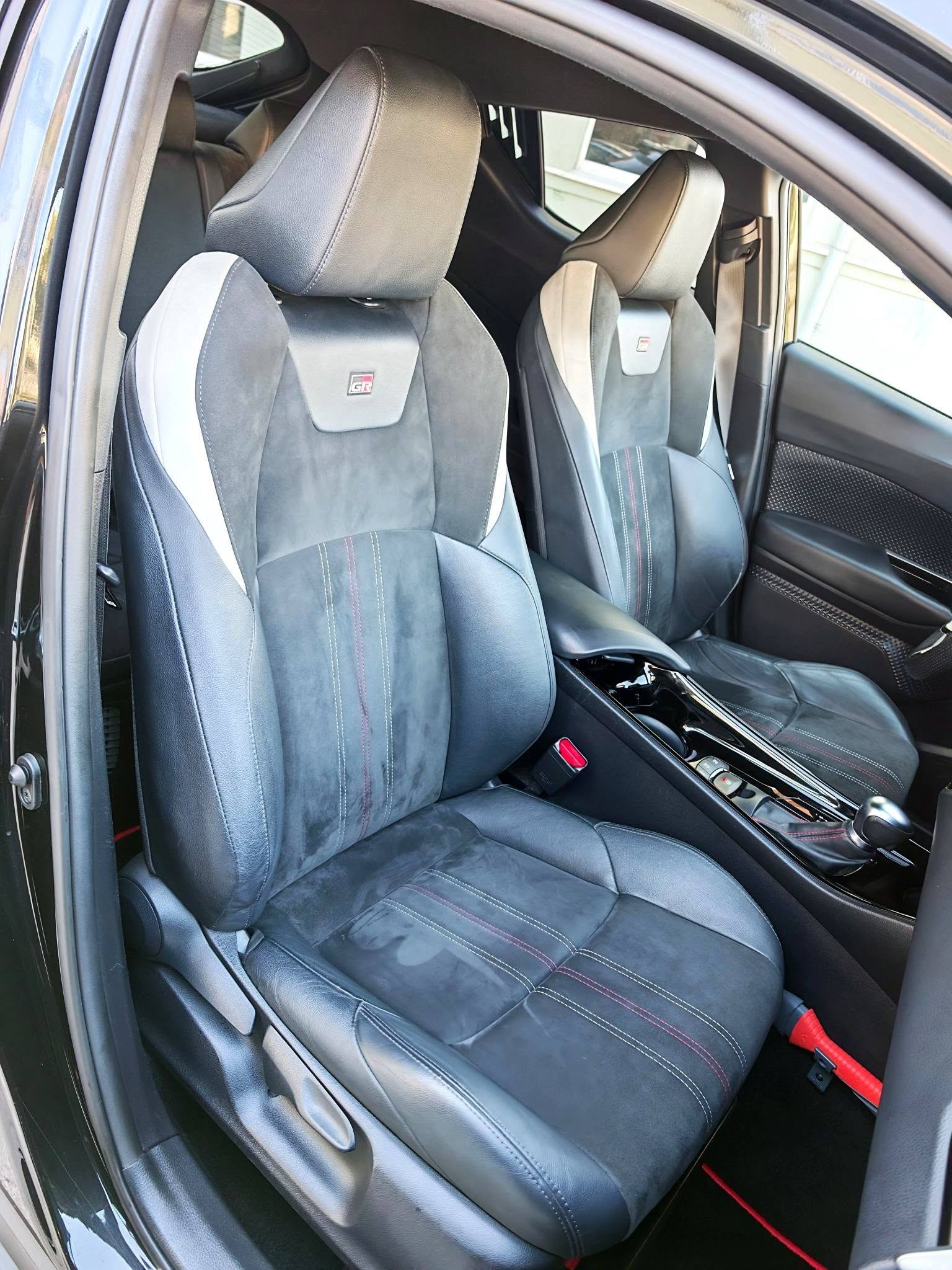 
								Toyota C-HR 2.0 GR Sport Black Edition – 184 CP full									