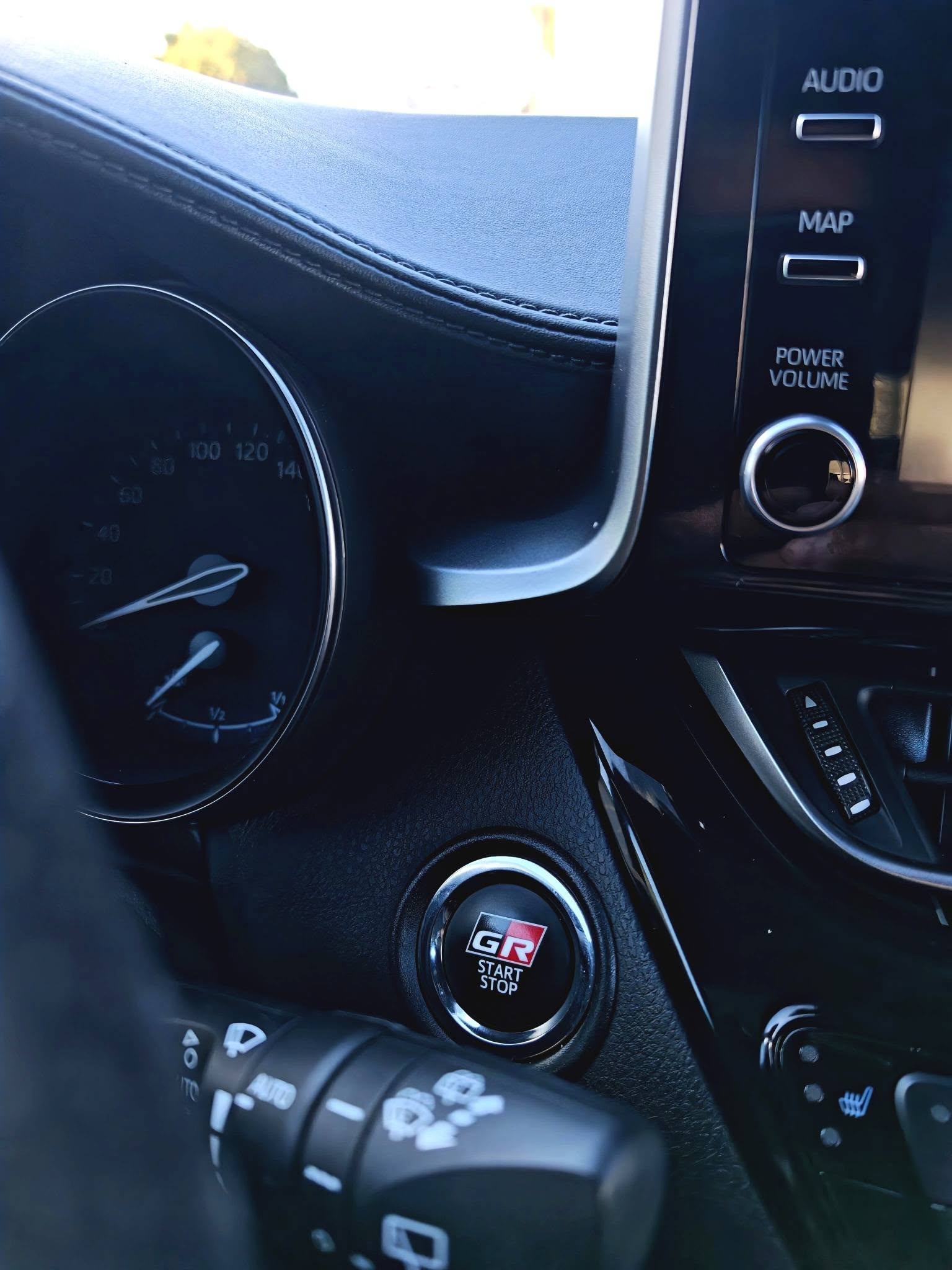 
								Toyota C-HR 2.0 GR Sport Black Edition – 184 CP full									